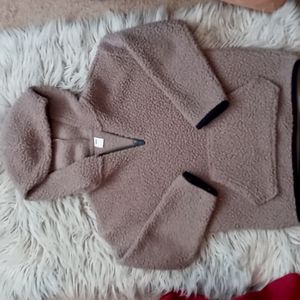 Boys Old Navy Tan Sherpa Pullover